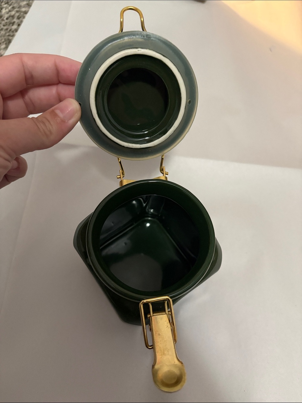Harrods Knightsbridge ceramic tea container - Picture 5 of 5